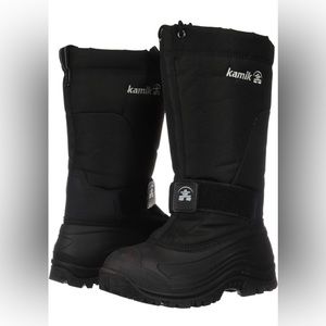 NWT Kamik men’s snow boots ❄️